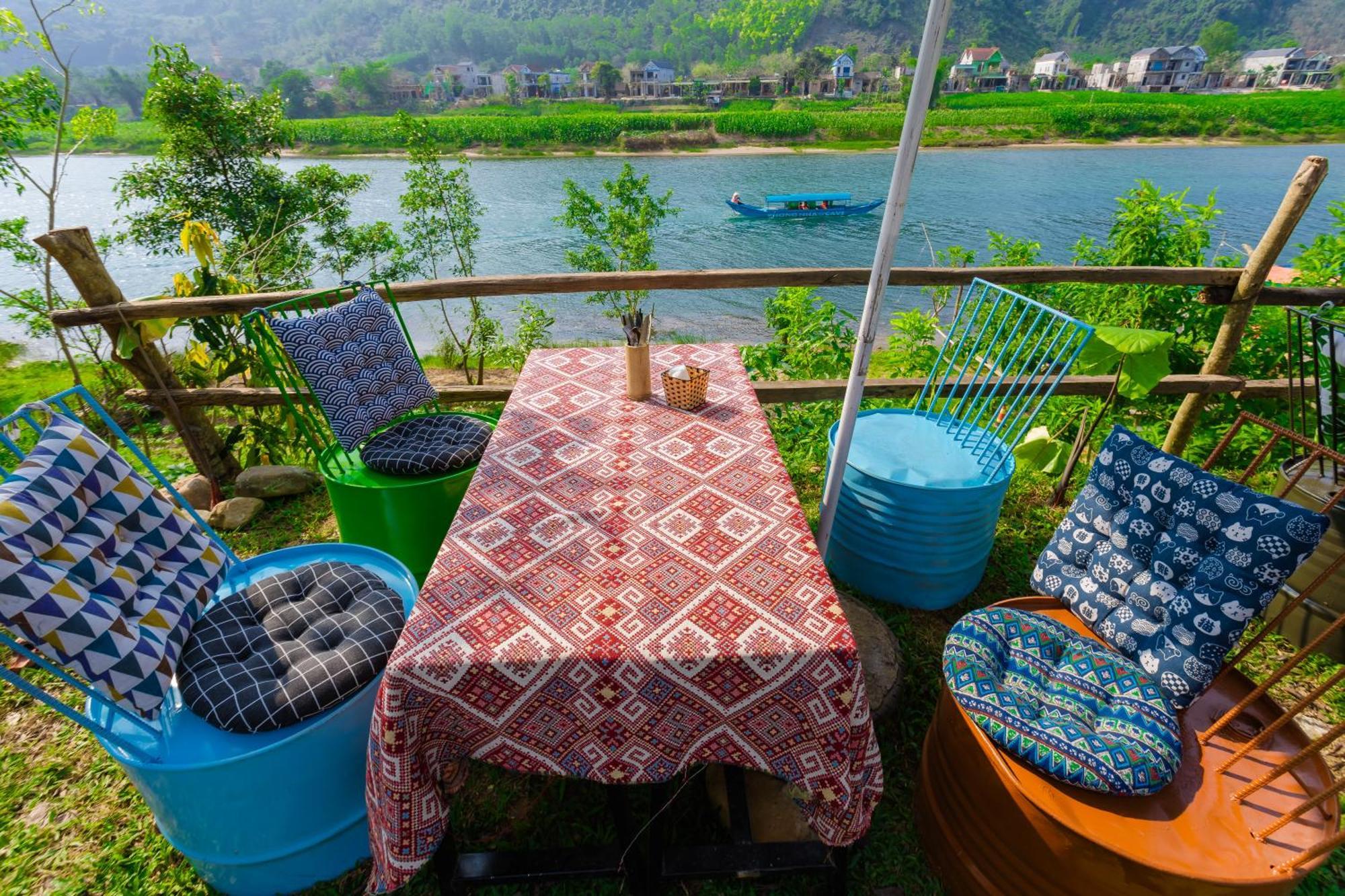 Son River Homestay Phong Nha Eksteriør bilde