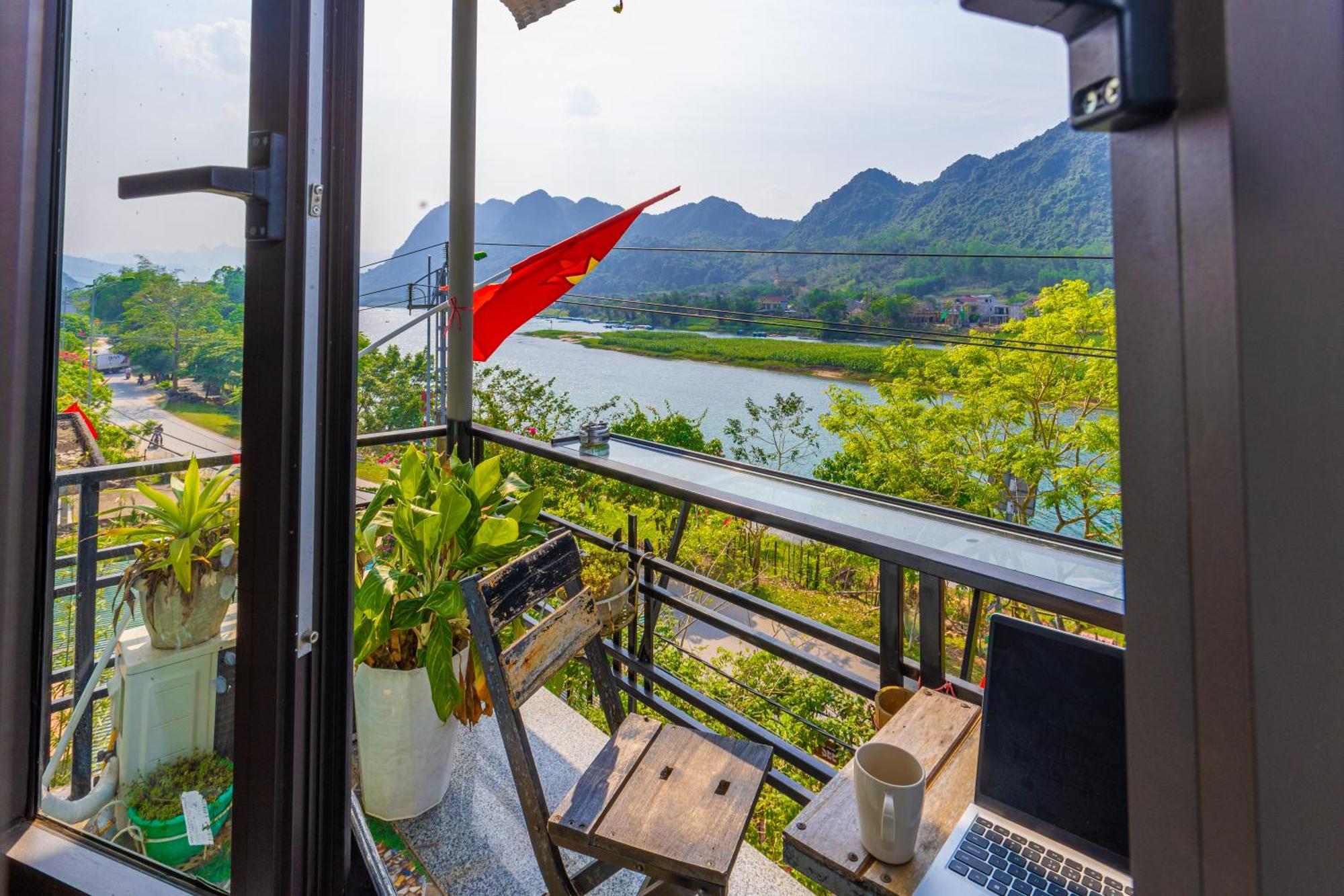 Son River Homestay Phong Nha Eksteriør bilde